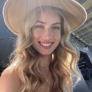 Meet your Posher, Jade